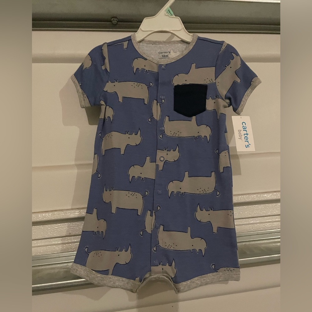 Carter’s  baby  clothes